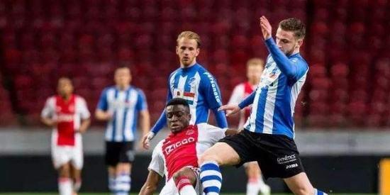 表明其具备 表明其具备